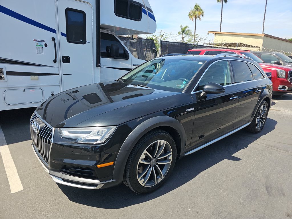 2017 Audi A4 Premium + photo