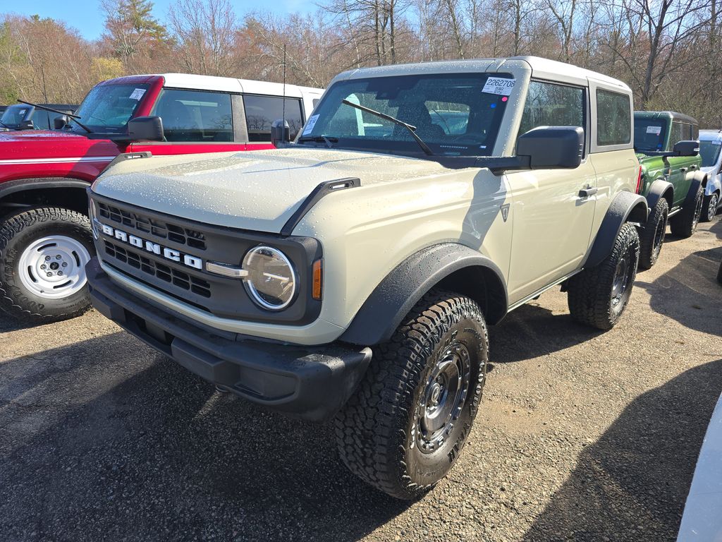 2025 Ford Bronco Base photo