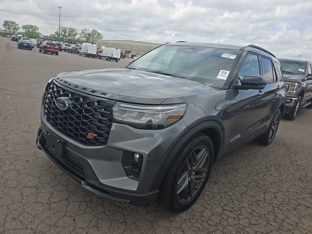 2025 Ford Explorer ST photo