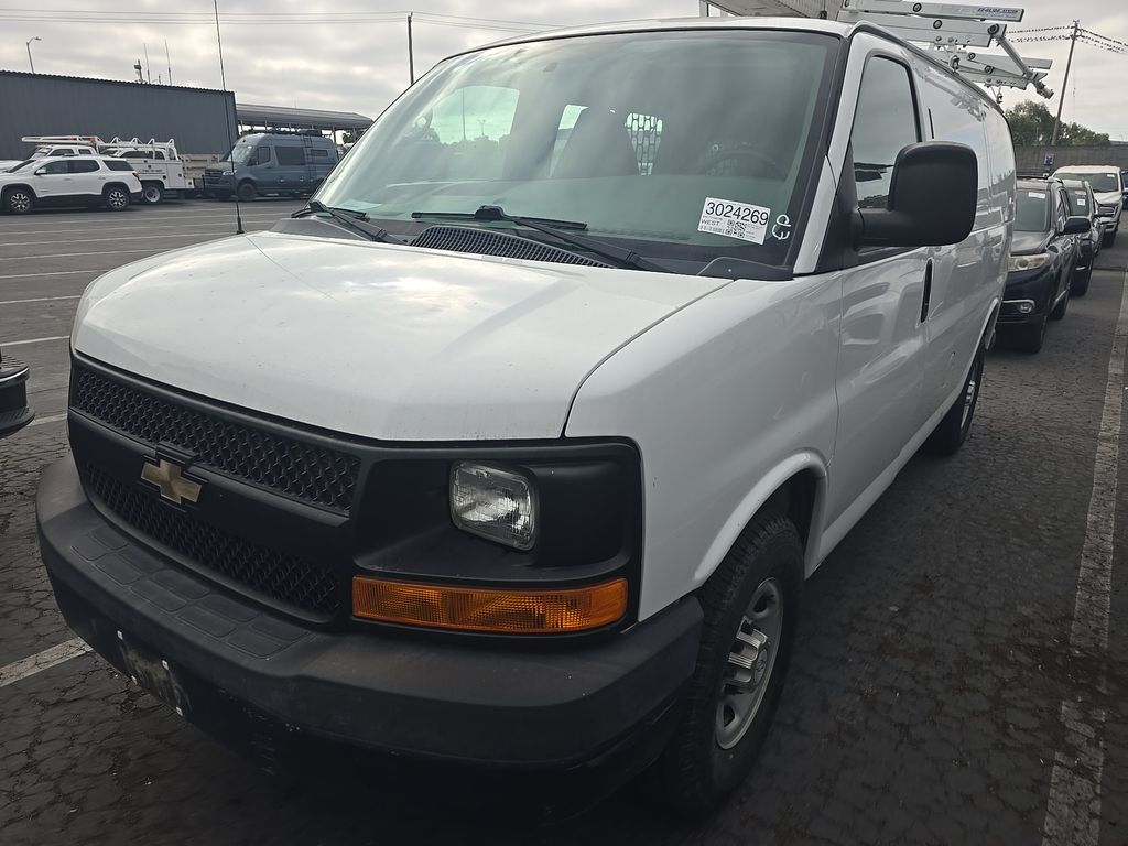 2015 Chevrolet G2500 Cargo photo