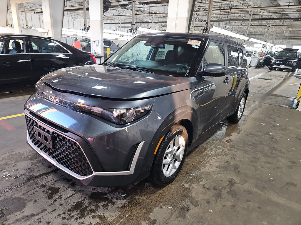 2025 Kia Soul LX photo