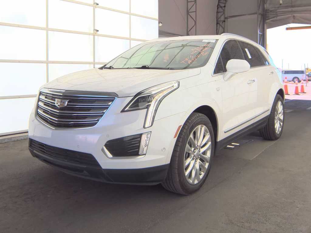 2017 Cadillac XT5 Prem LUX photo