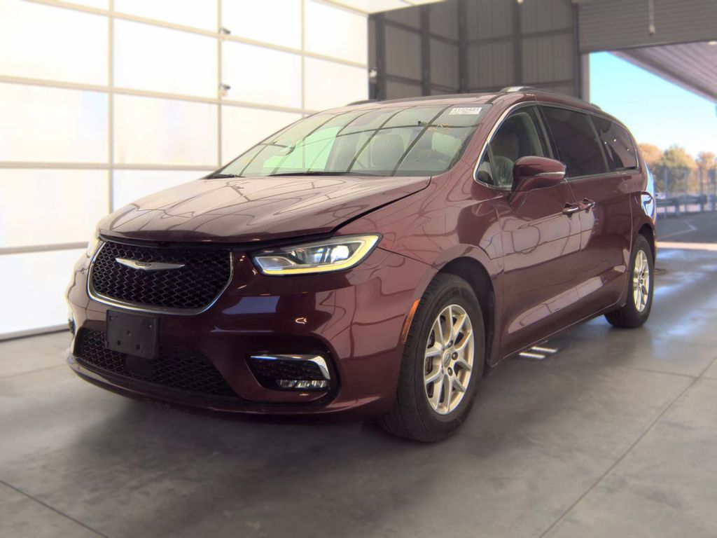 2021 Chrysler Pacifica Touring L photo
