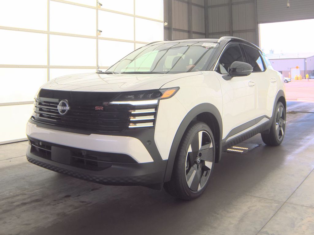 2025 Nissan Kicks SR photo