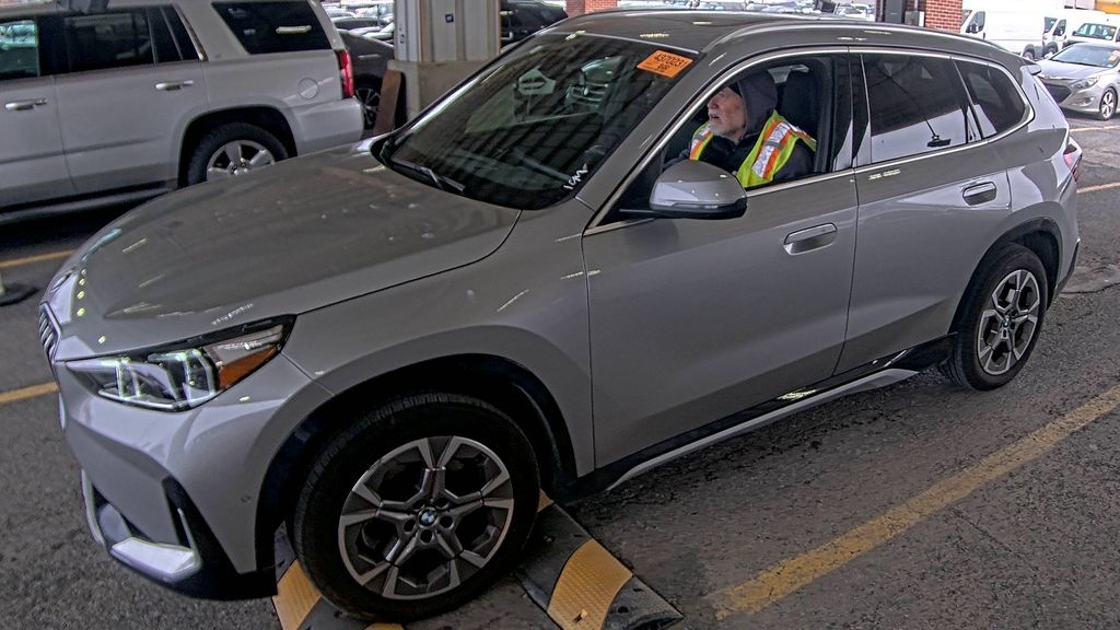 2026 BMW X1 XDRIVE28I photo