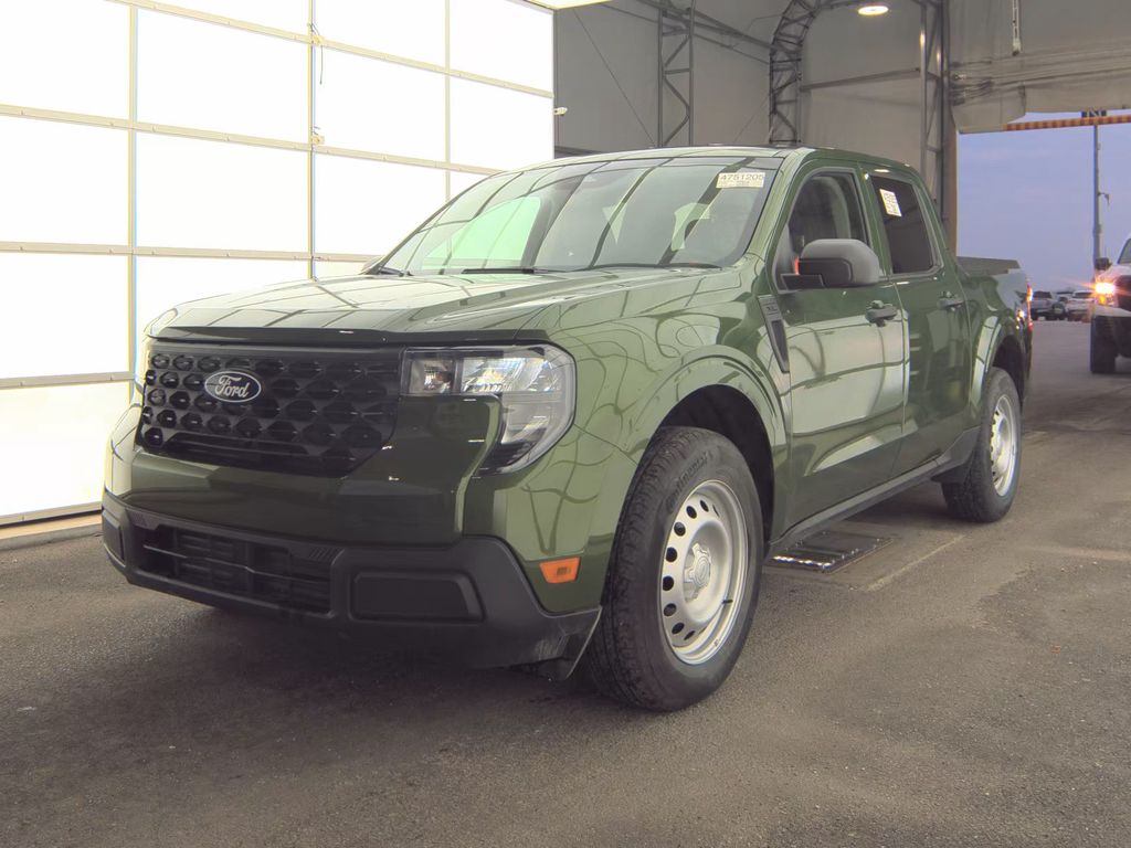 2025 Ford Maverick XL photo