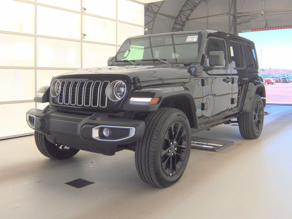 2025 Jeep Wrangler Sahara photo
