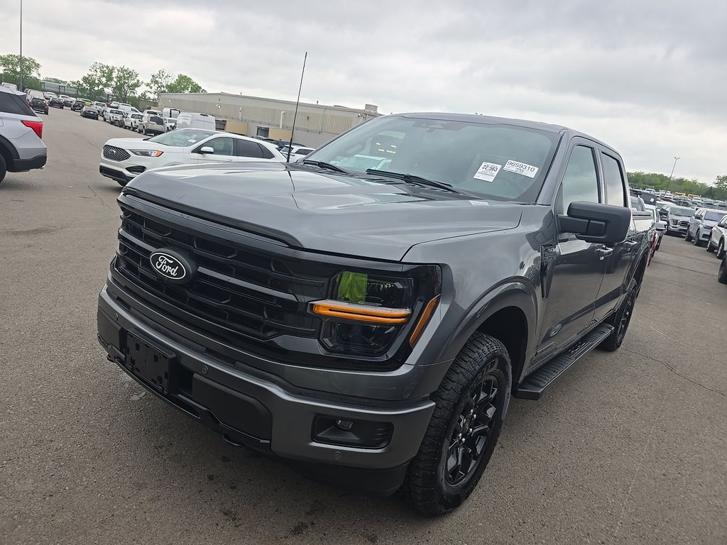 2025 Ford F-150 XLT photo
