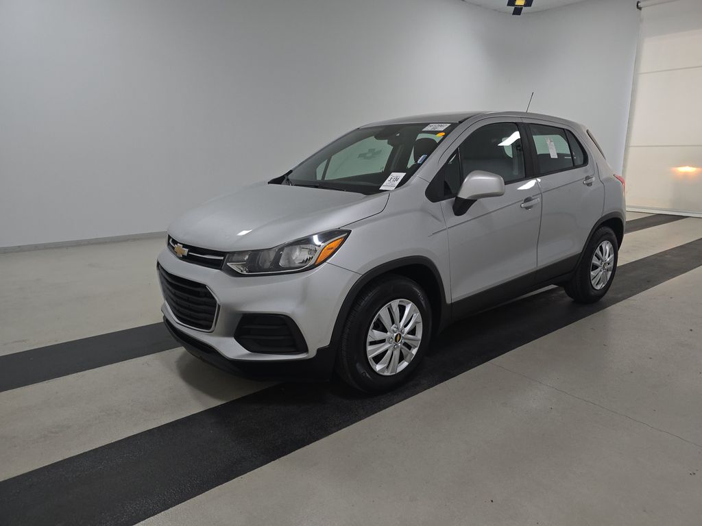2017 Chevrolet Trax LS photo