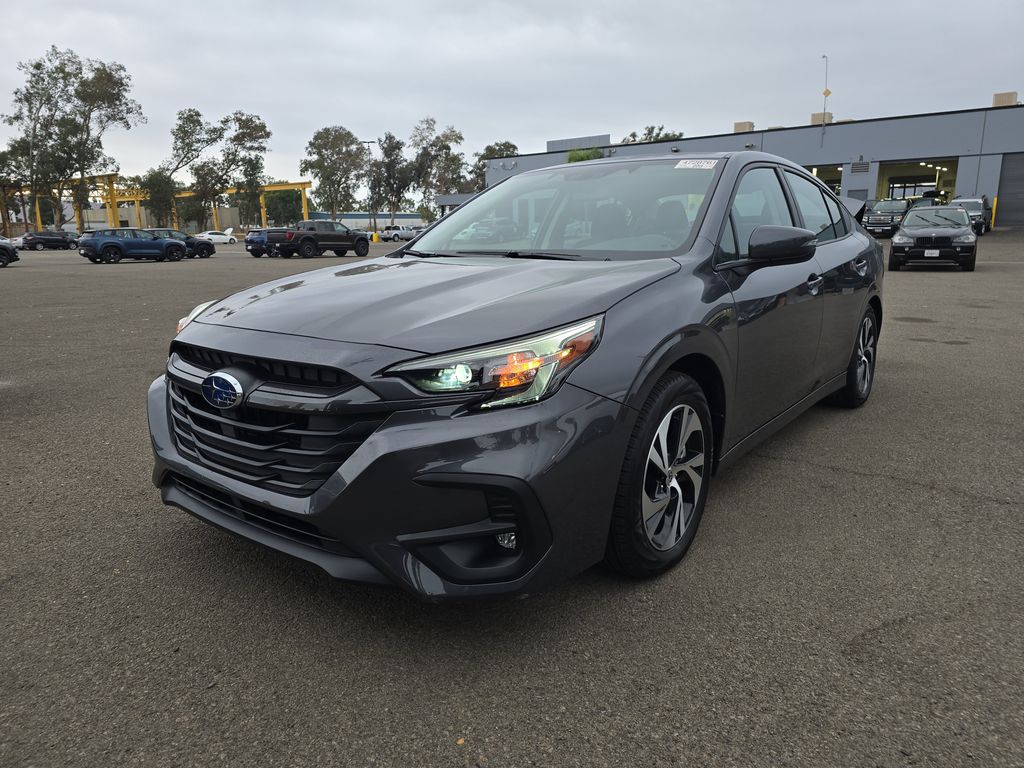 2025 Subaru Legacy Premium photo