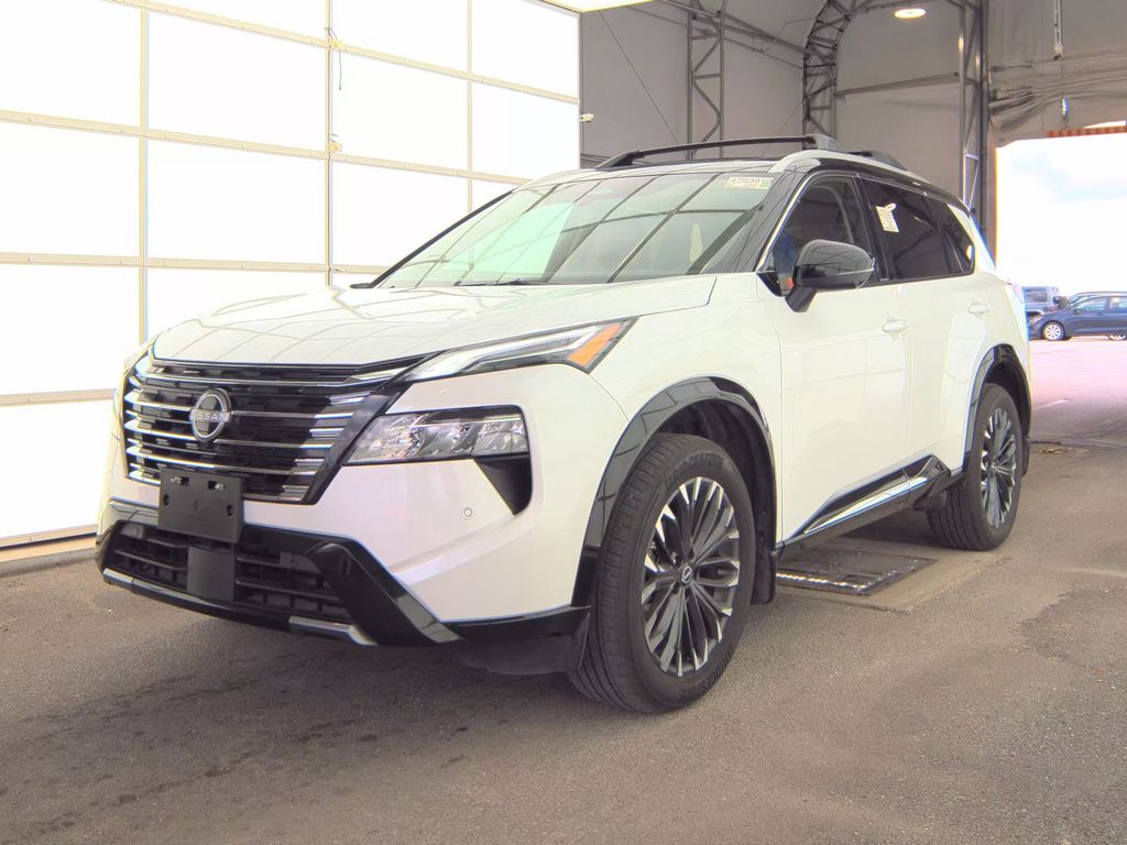 2025 Nissan Rogue Platinum photo