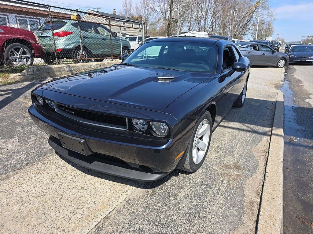 2012 Dodge Challenger SXT photo