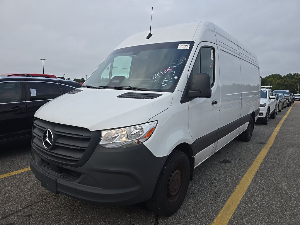2025 Mercedes-Benz SPR 2500 Cargo photo